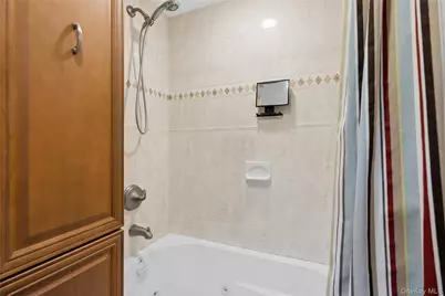 4 University Drive, East Setauket, NY 11733 - Photo 19