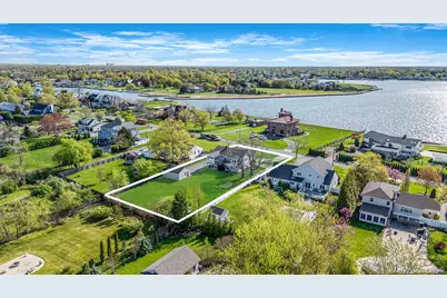 146 Awixa Avenue, Bay Shore, NY 11706 - Photo 5