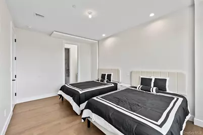 80 Memorial Park #302, Spring Valley, NY 10977 - Photo 27