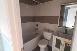 104-42 164th St, Jamaica, NY 11433 - Photo 5