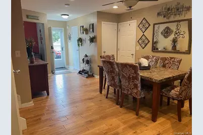 4 Fox Path, Coram, NY 11727 - Photo 3