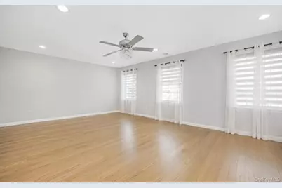 718 Guy Lombardo Avenue, Freeport, NY 11520 - Photo 23