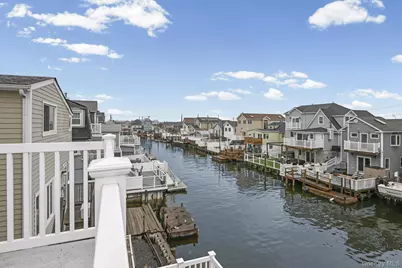 40 W 13th Road, Broad Channel, NY 11693 - Photo 25