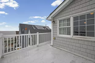 40 W 13th Rd, Broad Channel, NY 11693 - Photo 23