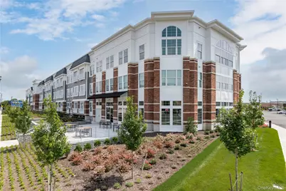 75 E Hoffman Avenue #1058, Lindenhurst, NY 11757 - Photo 1