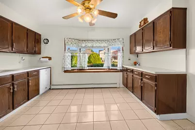 60 Flamingo Road, Levittown, NY 11756 - Photo 5