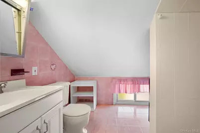 60 Flamingo Road, Levittown, NY 11756 - Photo 35