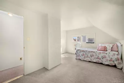 60 Flamingo Road, Levittown, NY 11756 - Photo 37