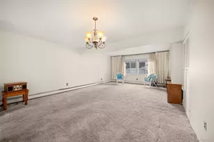 60 Flamingo Rd, Levittown, NY 11756 - Photo 9