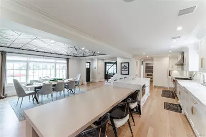 194 Whitehall Boulevard, Garden City, NY 11530 - Photo 7