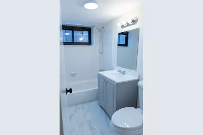 100 Clinton Avenue #2E, Mineola, NY 11504 - Photo 23