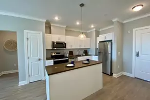 75 E Hoffman Ave, Lindenhurst, NY 11757 - Photo 7