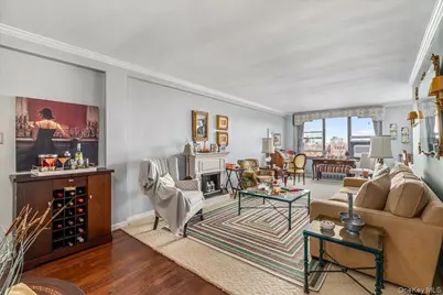 18-50 211th Street #6H, Bayside, NY 11360 - Photo 5