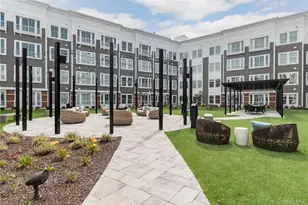 75 E Hoffman Ave, Lindenhurst, NY 11757 - Photo 5