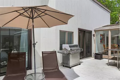 18 Quail Run, Hampton Bays, NY 11946 - Photo 13