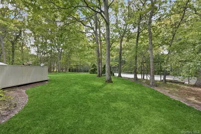 18 Quail Run, Hampton Bays, NY 11946 - Photo 11