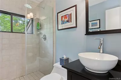 18 Quail Run, Hampton Bays, NY 11946 - Photo 31