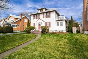 18 Phipps Ave, East Rockaway, NY 11518 - Photo 3