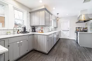 18 Phipps Ave, East Rockaway, NY 11518 - Photo 11