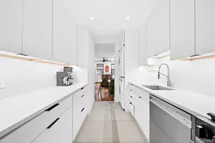319 E 105th St, New York, NY 10029 - Photo 3