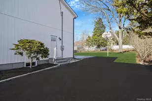 426 Lucerne Ave, Shirley, NY 11967 - Photo 39