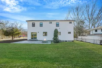 426 Lucerne Avenue, Shirley, NY 11967 - Photo 33