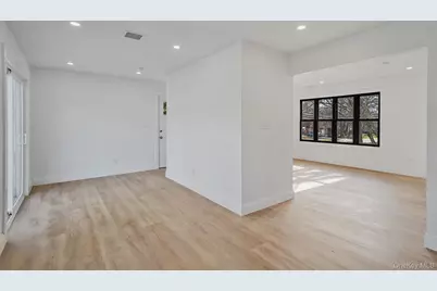 426 Lucerne Avenue, Shirley, NY 11967 - Photo 17