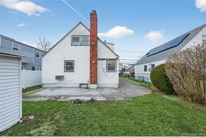 24930 147th Road, Rosedale, NY 11422 - Photo 39