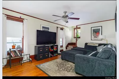 10 Oakwood Boulevard, Poughkeepsie, NY 12603 - Photo 3