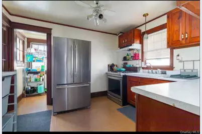 10 Oakwood Boulevard, Poughkeepsie, NY 12603 - Photo 5