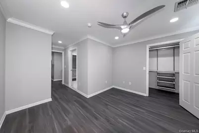 1 Charles Pond Drive #5-531, Coram, NY 11727 - Photo 11