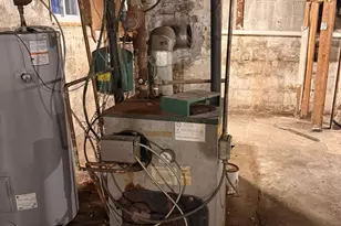 159 Stewart Ave, Hempstead, NY 11550 - Photo 3