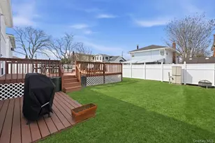 3671 Bayview St, Seaford, NY 11783 - Photo 29