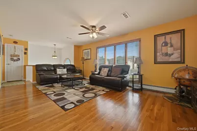 3671 Bayview Street, Seaford, NY 11783 - Photo 5