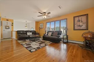 3671 Bayview St, Seaford, NY 11783 - Photo 5