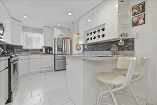 3671 Bayview St, Seaford, NY 11783 - Photo 11