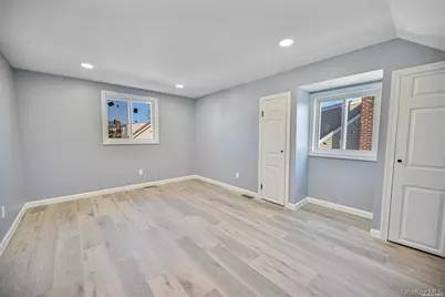 253 Meyer Avenue, Valley Stream, NY 11580 - Photo 19