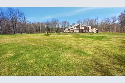 801 Albany Post Road, Gardiner, NY 12525 - Photo 37