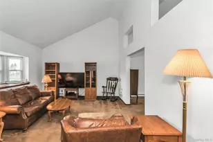 82 Donna Dr, Calverton, NY 11933 - Photo 5