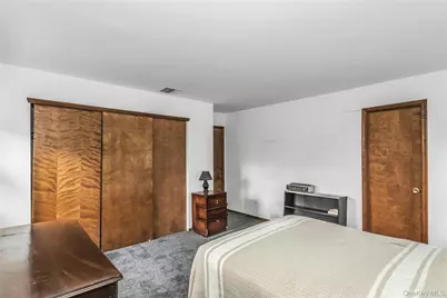 82 Donna Drive, Calverton, NY 11933 - Photo 17