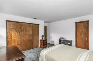 82 Donna Dr, Calverton, NY 11933 - Photo 17