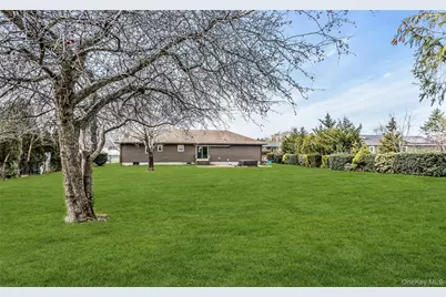 82 Donna Drive, Calverton, NY 11933 - Photo 25