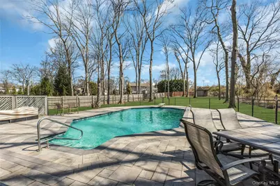 132 Washington Avenue, Plainview, NY 11803 - Photo 35