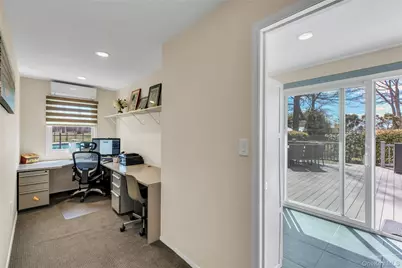 132 Washington Avenue, Plainview, NY 11803 - Photo 17