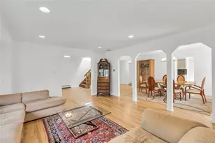 132 Washington Ave, Plainview, NY 11803 - Photo 7