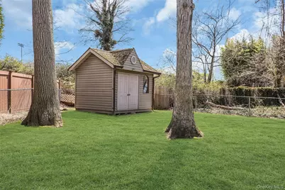 132 Washington Avenue, Plainview, NY 11803 - Photo 37