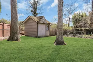 132 Washington Ave, Plainview, NY 11803 - Photo 37