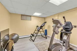 132 Washington Ave, Plainview, NY 11803 - Photo 21