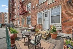 117-12 Ocean Promenade, Rockaway Park, NY 11694 - Photo 11