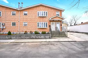 135-07 223rd St, Springfield Gardens, NY 11413 - Photo 1